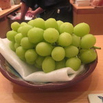 鮨 のぐち - デザートのマスカット