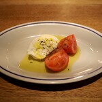 スガハラ - ブッラータチーズ + おかトマト