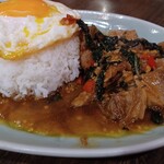 タイの食卓 クルン・サイアム - ガパオ・ガドゥーク・ムー@1,400円