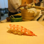 鮨 一二郎 - 美しい姿勢の車海老ちゃん♡