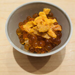 鮨 一二郎 - プッチプチの秋田のイクラ！大阪のお鮨屋さんは、よくイクラのことを「筋子」と言うのですが何故？誰か教えて！秋田ではこれはイクラだよ〜(⑅•͈૦•͈⑅)