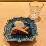 鮨 一二郎 - 握りの前のアテ③ 海老芋とケンイカの炊いたん。海老芋、とってもほっこほこ！