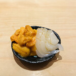 鮨 一二郎 - 雲丹とイカの海苔巻き。海苔は別添え。