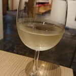 Sapporo Eki Kitaguchi Sakaba Meshi To Junmai - 白ワイン