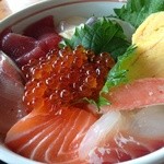 柿崎商店 海鮮工房 - 海鮮丼アップ！