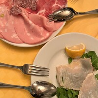 ラ・ビスボッチャ - 生ハムの盛り合わせ