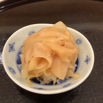 鮨 もりなり - お気に入りのガリd(￣ ￣)