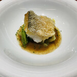 馳走西健一 - 【写真⑫】白甘鯛の松笠揚げ、シェリービネガーソース、キャベツ