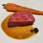 馳走西健一 - 【写真⑯】榊山牛のサーロイン、人参