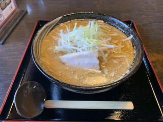 Mochimochi No Ki - 味噌拉麺(大)200g