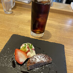 ジリーニ・リザイア - ドルチェ盛合わせ、ドリンク