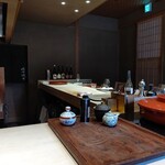 霜止出苗 - 内観