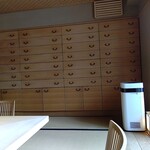 霜止出苗 - ワインセラー