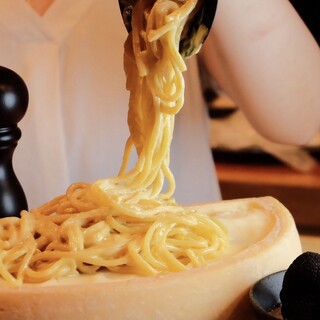 店内で製麺「７代目ウニボナーラ」