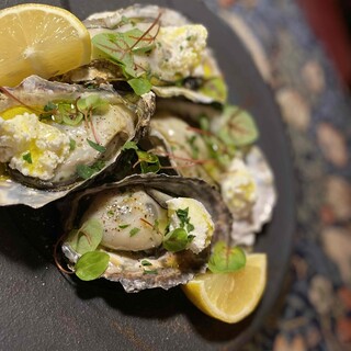 ◆人気メニューの蒸し牡蠣！数量限定！◆