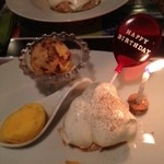 ヴェール エ ブラン - カヌレのアイスクリーム