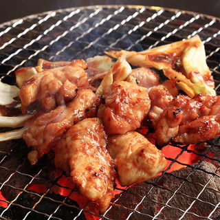 大衆焼肉ホルモン酒場 とりとん_1