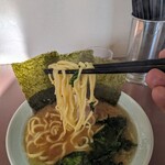横浜らーめん 本牧家 本店 - ラーメン　並\800(23-02)