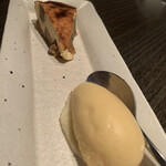 スナガ - マンゴーのアイスクリーム、リンゴのプリン