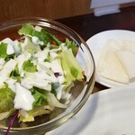 キッチン ブルー グローブ - サラダ、お新香のアップ