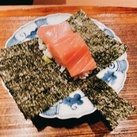 お料理 うち山 - マグロと花わさびの手巻き