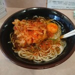 八起そば - 七味をふって、さぁ食べよう！