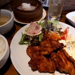 Tetsunabe Mabodoufu Senmonten Souichi - チキン南蛮定食(小鉢の里芋は先に少し食べかけ)