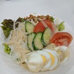 飲み食い処 吉 - 野菜サラダ