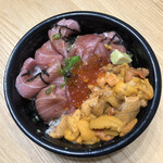 魚丼 - 本鮪天身の丼に、勝手に塩水バフンウニ&イクラ