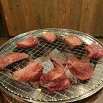 練馬酒場　情熱ホルモン - 凍ってるけど全部焼いちゃえ！