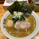 横浜家系ラーメン 黒帯 - 