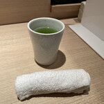 黒さわ - お茶とおしぼり