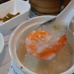 趙の飲茶 888 - お粥にはいつも海老が入っています。