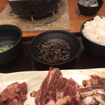 Shichirin Yakiniku Anan - ご飯中でも多かったです。