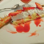 タカノフルーツパーラー - ミルフィーユの中