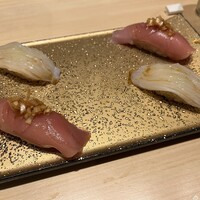 SUSHI TOKYO TEN、 新宿店 - ◎メジマグロねぎ醤油で美味しい、△北海だこ