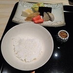 御料理 無窮 - 名物 土鍋ごはん/香の物