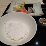 御料理 無窮 - 名物 土鍋ごはん/香の物