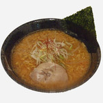 さっぽろ麺屋 文太郎 - 辛味噌らーめん（６５０円）