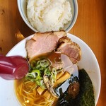 ラーメン土佐町439 - 煮干し醤油らーめん　ライス小