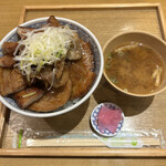 豚丼屋tonton&若菜そば - 