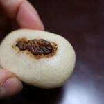 森の店っこや - 銘菓味噌くるみ饅頭喰らう