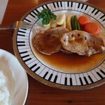 ロペ倶楽部 テラスレストラン - ポークジンジャー