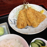 国泰 - あじフライ定食（７００円）ライス・お新香・スープ・果物が付く定食です。