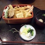 元祖 瓦そば たかせ - 海老天重1280円