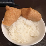 めん処 つるつる亭 - おいなりはサービスで付いてきます♪