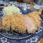とんかつ七井戸 - 岩中 特ロース定食（240g）2,800円