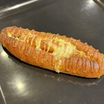 ブランジェリー タカギ - 沖縄ウインナーのホットドック、300円