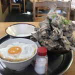 前田食堂 名護店 - 骨汁　¥600