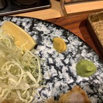 とんかつ けい太 - 薬味